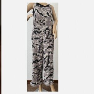 Chaser Cameo Jumpsuit Black/Gray Size Large New W/Tags Fringe Hem Stretchy